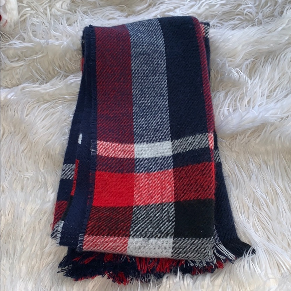 Plaid wool scarf